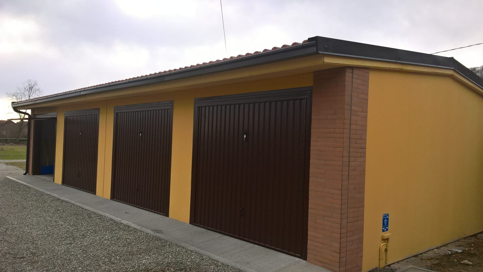 Produzione garage prefabbricati